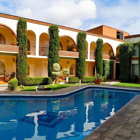 Hotel & Suites Villa Del Sol Морелия Экстерьер фото
