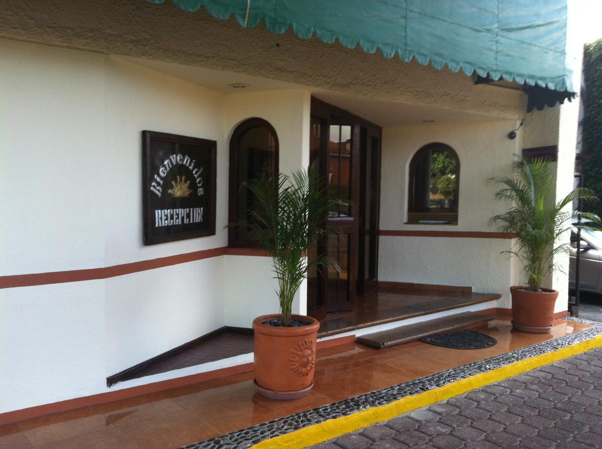 Hotel & Suites Villa Del Sol Морелия Экстерьер фото